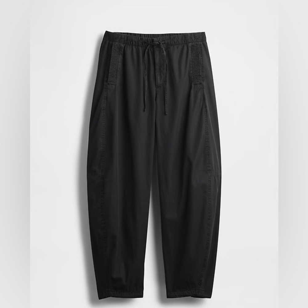 Gap Mid-Rise Barrel Parachute Pants Black